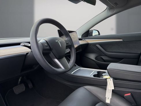 Used 2023 Tesla Model 3 Long Range AWD/4WD image 12