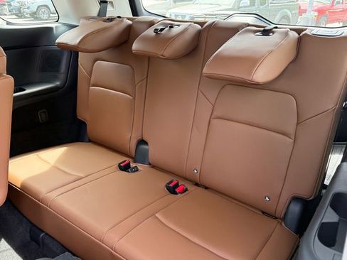 New 2026 Nissan Pathfinder Platinum AWD/4WD image 13