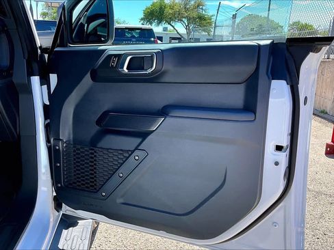 Certified 2025 Ford Bronco Outer Banks AWD/4WD image 23