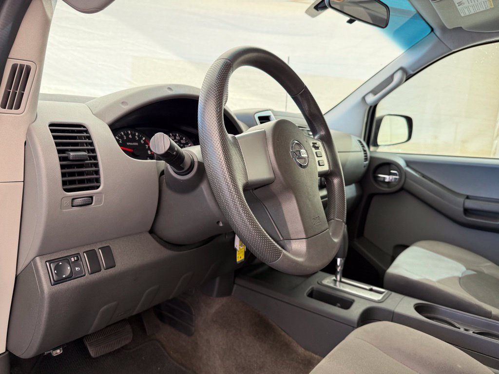 Used 2013 Nissan Xterra S RWD image 9