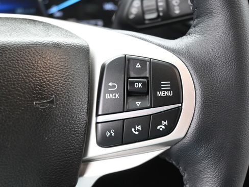 Used 2023 Ford Explorer XLT w/ Equipment Group 202A AWD/4WD image 15