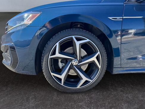 Used 2020 Volkswagen Passat 2.0T R-Line image 9