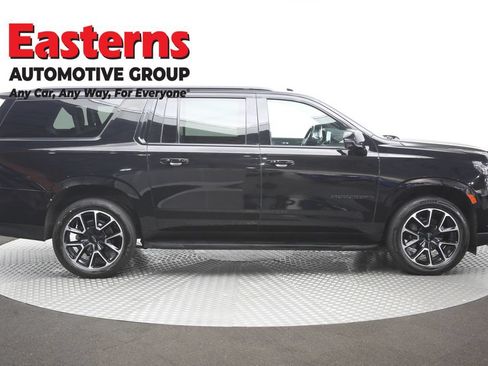 Used 2022 Chevrolet Suburban RST w/ Luxury Package AWD/4WD image 48