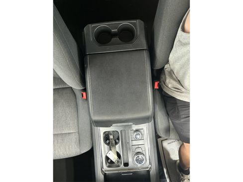 Used 2024 Ford Expedition XLT AWD/4WD image 13