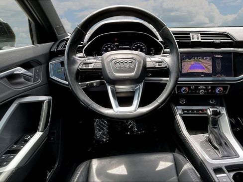 Used 2021 Audi Q3 2.0T Premium w/ Convenience Package AWD/4WD image 10