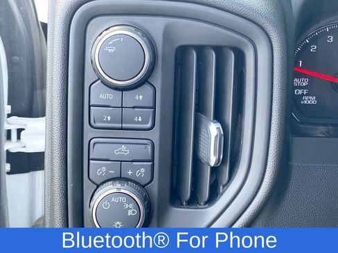 Certified 2022 Chevrolet Silverado 1500 Custom Trail Boss w/ LPO, Dark Essentials Package image 17