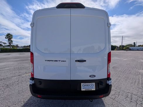 New 2026 Ford Transit 250 148 Medium Roof RWD image 9