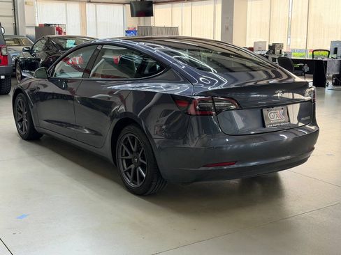 Used 2022 Tesla Model 3 Long Range AWD/4WD image 4