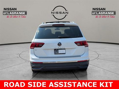 Used 2022 Volkswagen Tiguan SE image 6