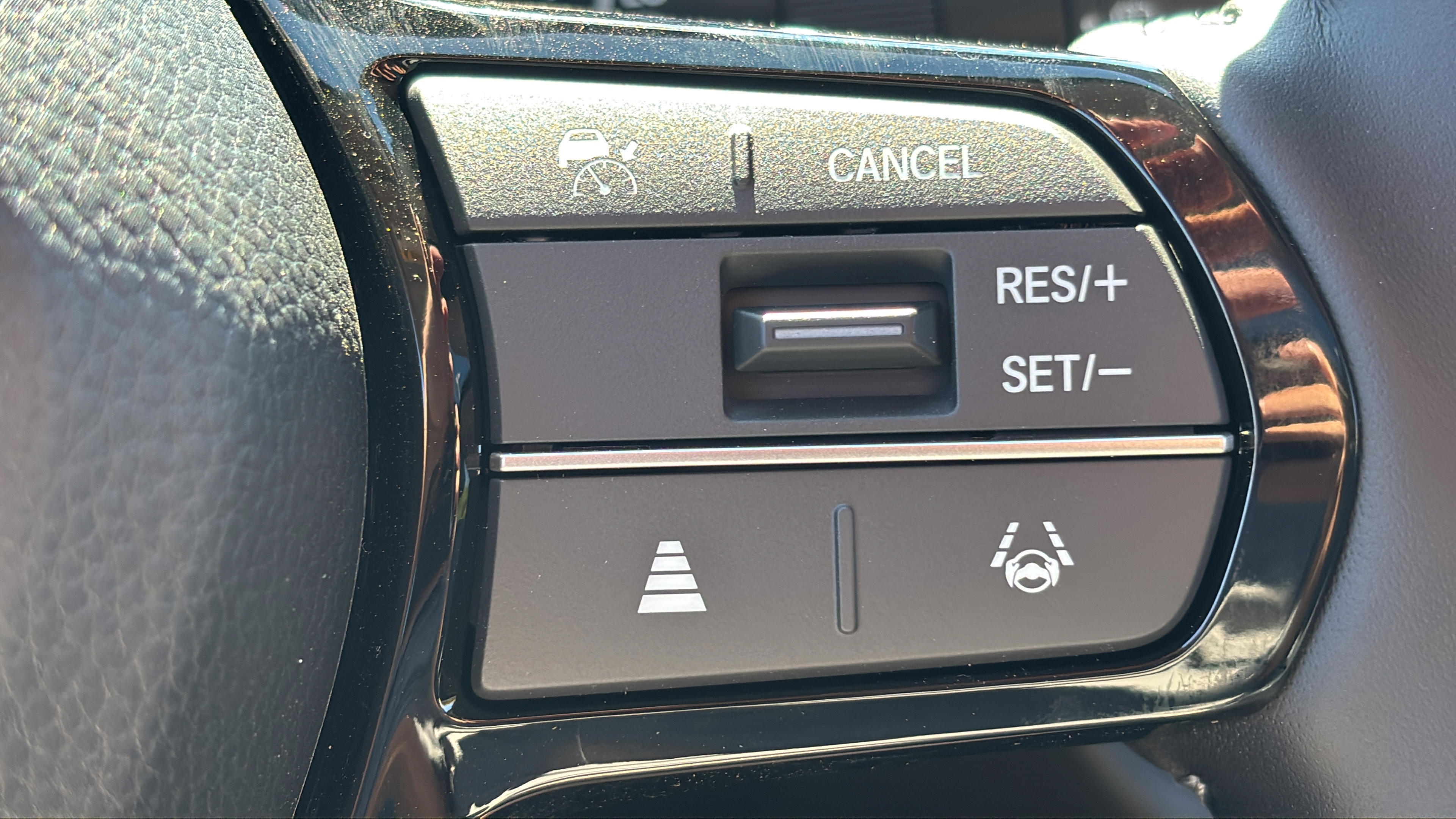 New 2027 Honda HR-V EX-L image 24