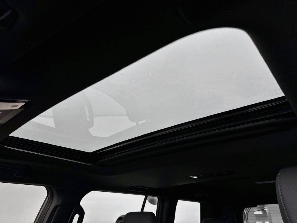 Used 2025 Lexus GX 550 w/ Cold Area Package AWD/4WD image 21