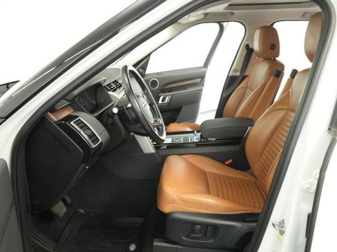 Used 2019 Land Rover Discovery HSE AWD/4WD image 32