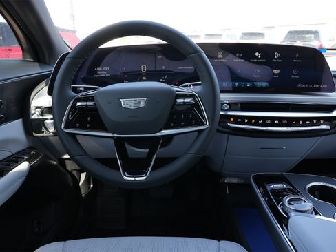 New 2025 Cadillac Lyriq Sport image 9