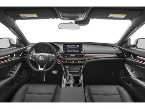 Used 2018 Honda Accord Sport image 4