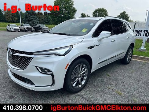 Used 2024 Buick Enclave Avenir w/ Avenir Technology Package AWD/4WD image 3