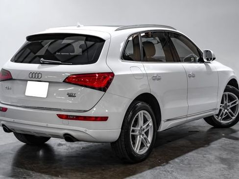 Used 2017 Audi Q5 2.0T Premium Plus w/ Technology Package AWD/4WD image 11