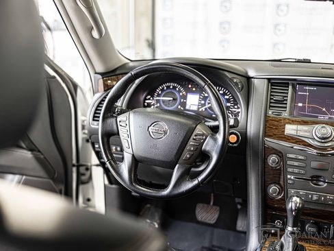 Used 2019 Nissan Armada Platinum image 42