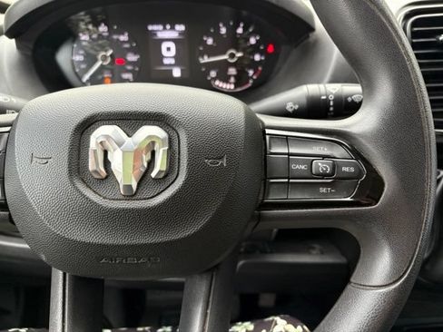 Used 2023 RAM ProMaster 2500 FWD image 11