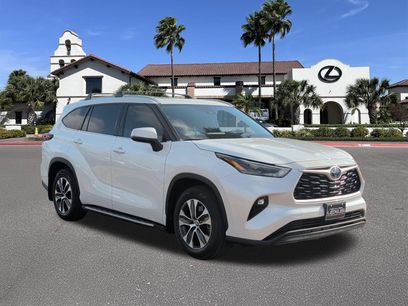 Used 2022 Toyota Highlander XLE