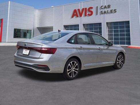Used 2025 Volkswagen Jetta Sport FWD image 6