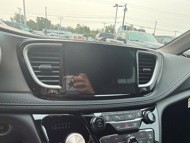New 2027 Chrysler Pacifica Select AWD/4WD image 26