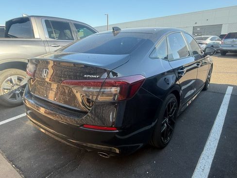 Used 2025 Honda Civic Sport image 4