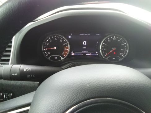 Used 2021 Jeep Renegade Latitude w/ Convenience Group AWD/4WD image 13