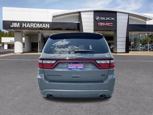 Used 2024 Dodge Durango R/T w/ Blacktop Package RWD image 6