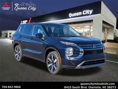 New 2025 Mitsubishi Outlander SE