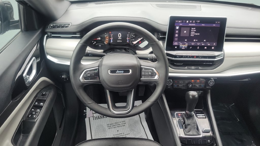 Used 2024 Jeep Compass Limited AWD/4WD image 12