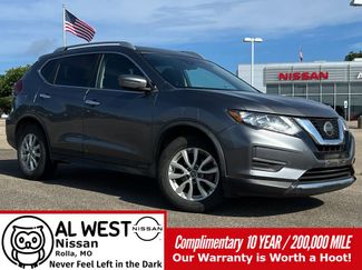 Used 2019 Nissan Rogue SV image 1