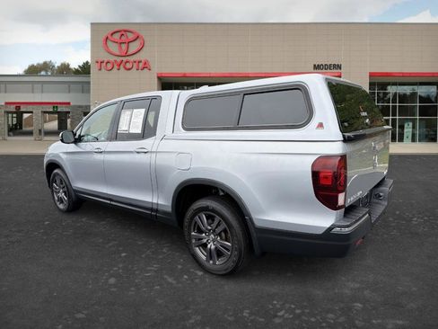 Used 2019 Honda Ridgeline Sport image 6