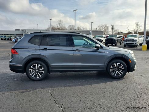 Used 2024 Volkswagen Tiguan S image 14