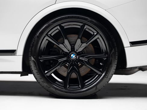 Used 2024 BMW X7 M60i AWD/4WD image 22