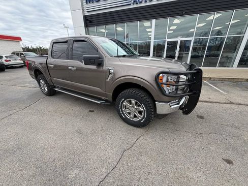 Used 2022 Ford F150 XLT w/ Equipment Group 302A High AWD/4WD image 2