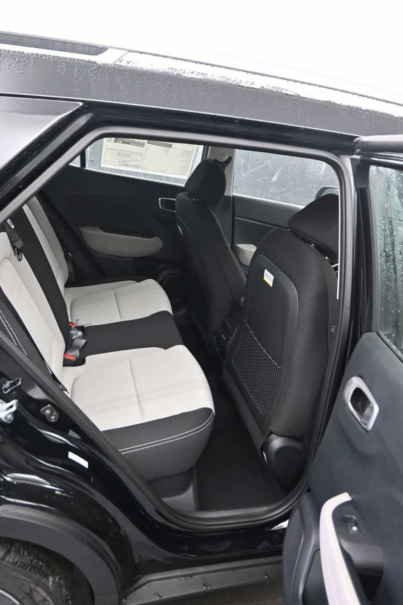 New 2026 Hyundai Venue SEL FWD image 14