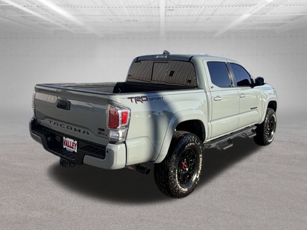 Used 2022 Toyota Tacoma TRD Sport w/ Technology Package RWD image 12