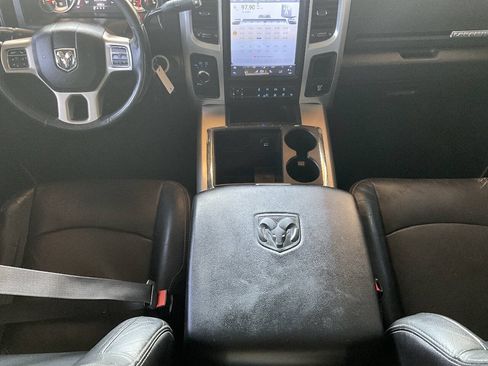 Used 2015 RAM 2500 Laramie w/ Black Appearance Group AWD/4WD image 15