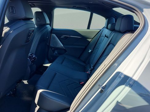 New 2026 BMW 530i w/ M Sport Package RWD image 29
