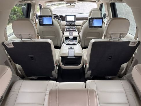 Used 2019 Lincoln Navigator L Reserve w/ Cargo Package image 22