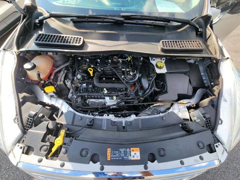 Used 2019 Ford Escape SEL image 39