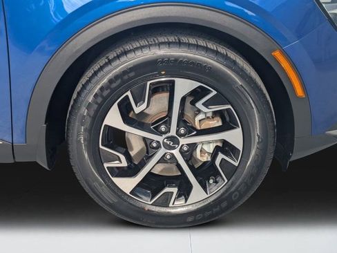 Used 2023 Kia Sportage EX image 9