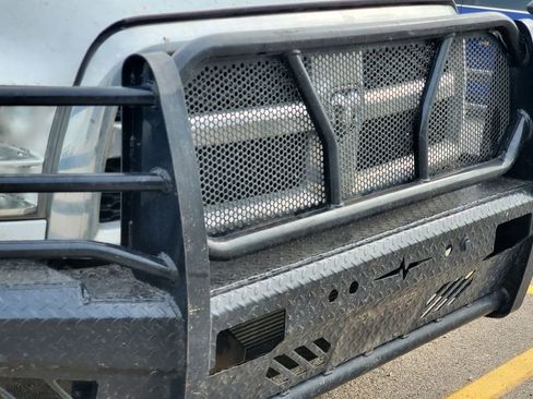 Used 2018 RAM 3500 Tradesman w/ Chrome Appearance Group AWD/4WD image 3