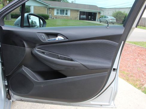 Used 2018 Chevrolet Cruze LT FWD image 35