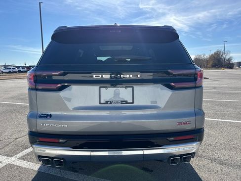 New 2026 GMC Acadia Denali w/ Super Cruise Package image 5