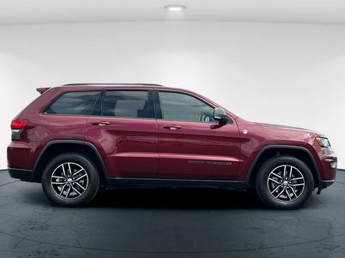 Used 2018 Jeep Grand Cherokee Trailhawk AWD/4WD image 6