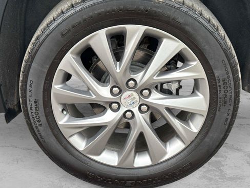 Used 2025 Buick Enclave Preferred AWD/4WD image 9