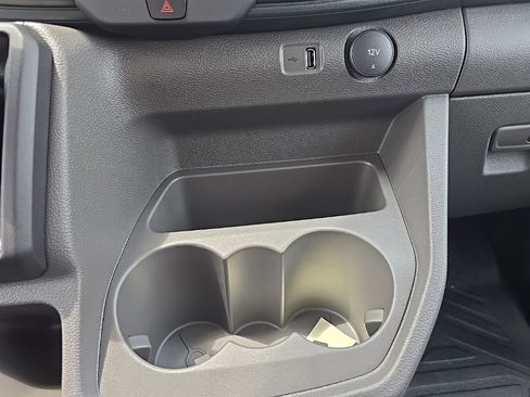 New 2025 Ford Transit 250 148 High Roof image 26
