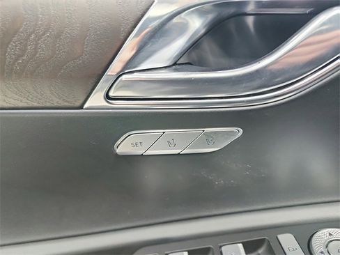 Used 2024 Genesis GV80 2.5T image 21