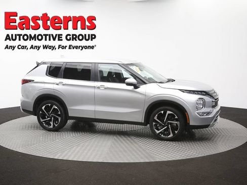 Used 2024 Mitsubishi Outlander SE FWD image 47